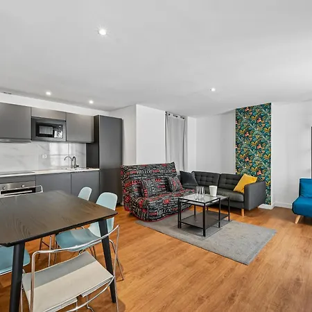 1 Bedroom Near Eiffel Tower