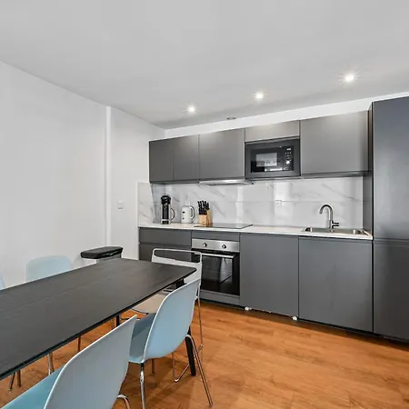1 Bedroom Near Eiffel Tower Lägenhet *