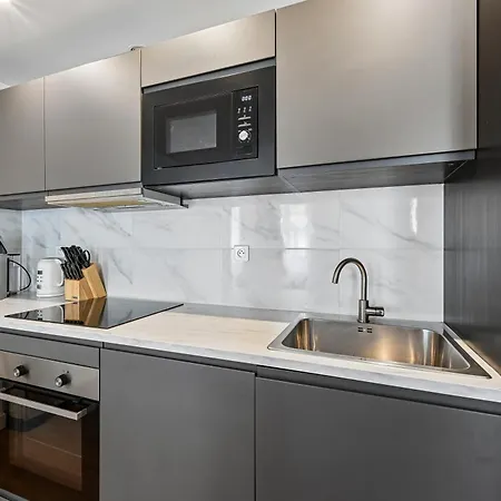 1 Bedroom Near Eiffel Tower Lägenhet *