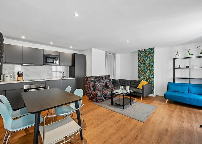 1 Bedroom Near Eiffel Tower