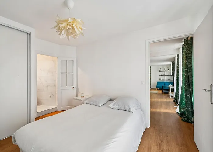 1 Bedroom Near Eiffel Tower
